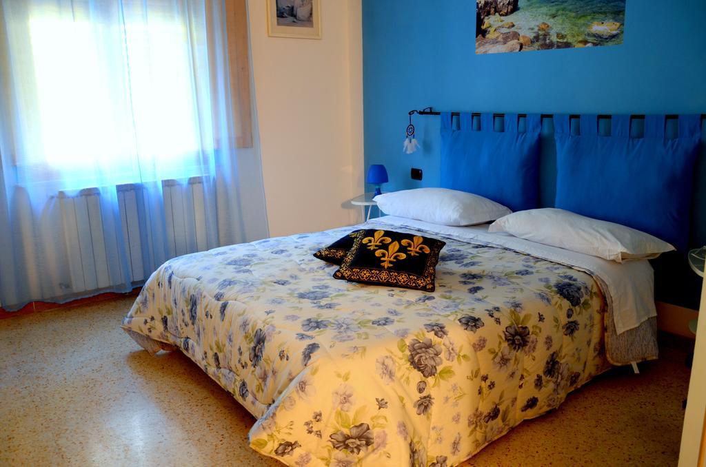 L'Acchiappasogni Bed & Breakfast ฟลอเรนซ์ ห้อง รูปภาพ